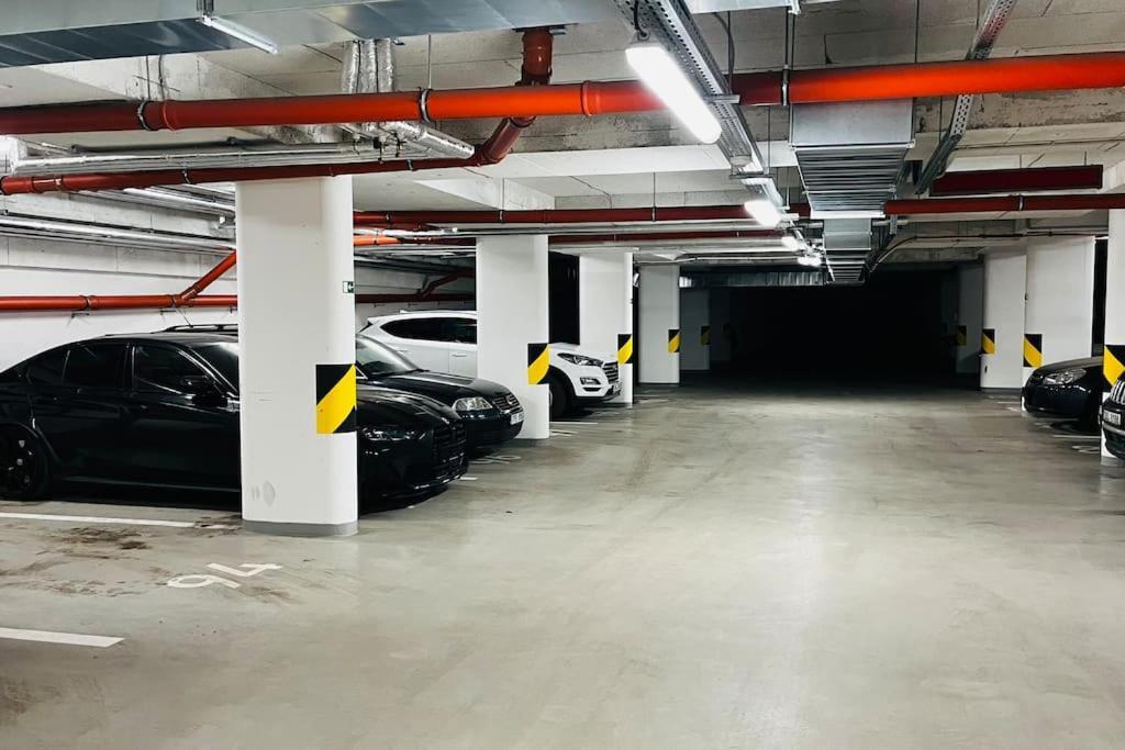 Holesovice, Garden, Garage Apartamento Praga